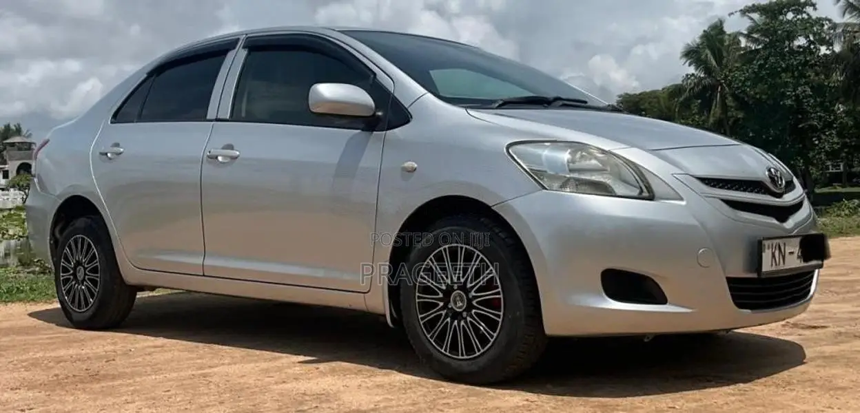 Toyota Belta 2011 Car (Used)