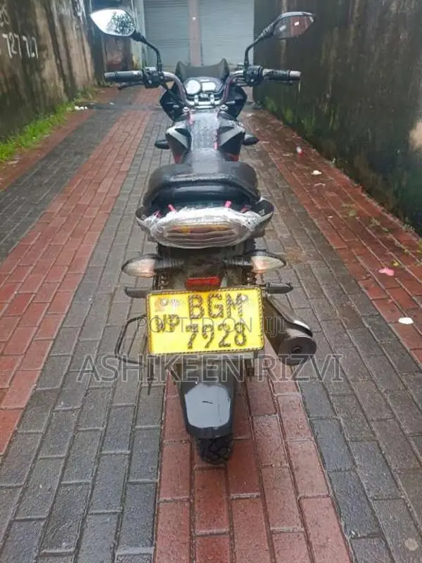 Bajaj Discover 2018 Motorbike (Used)