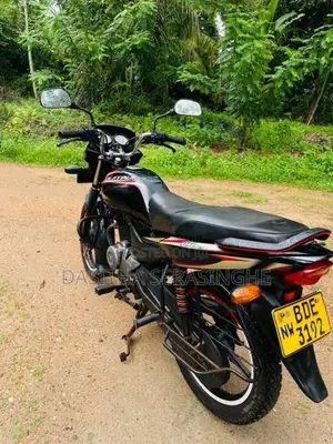 Bajaj Platina Es 2016 Motorbike (Used)