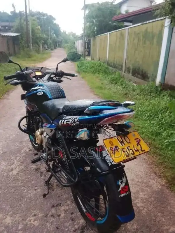 Bajaj Pulsar 2011 Motorbike (Used)