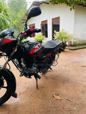 Bajaj Discover 2011 Motorbike (Used)