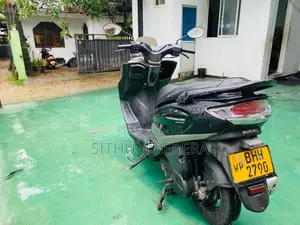 Suzuki Burgman 2019 Motorbike (Used)