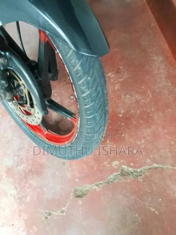 Bajaj Discover 2011 Motorbike (Used)