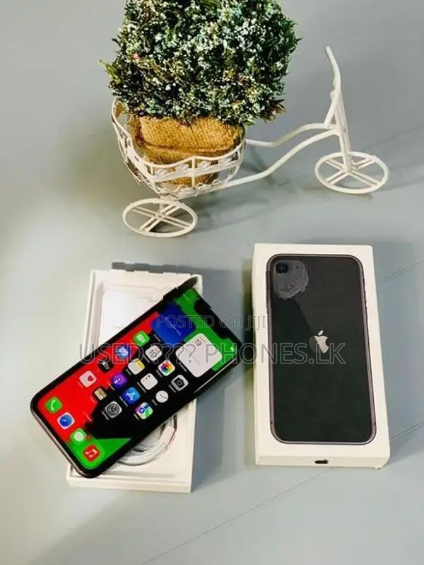 Apple iPhone 11 128GB (Used)