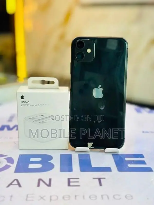 Apple iPhone 11 128GB (Used)