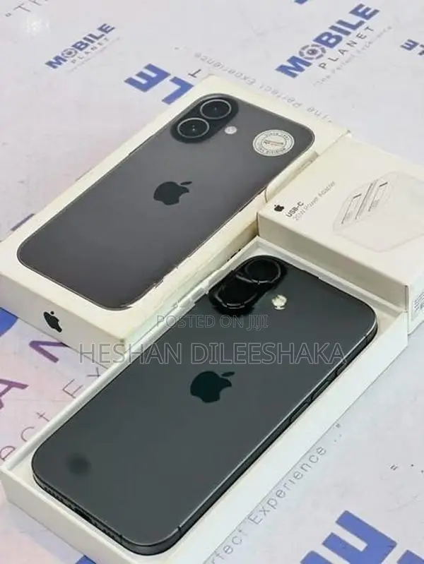 Apple iPhone 17 5G 256GB (Used)