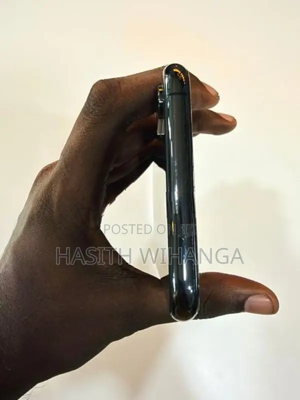 Apple iPhone XS Max 64GB (Used)