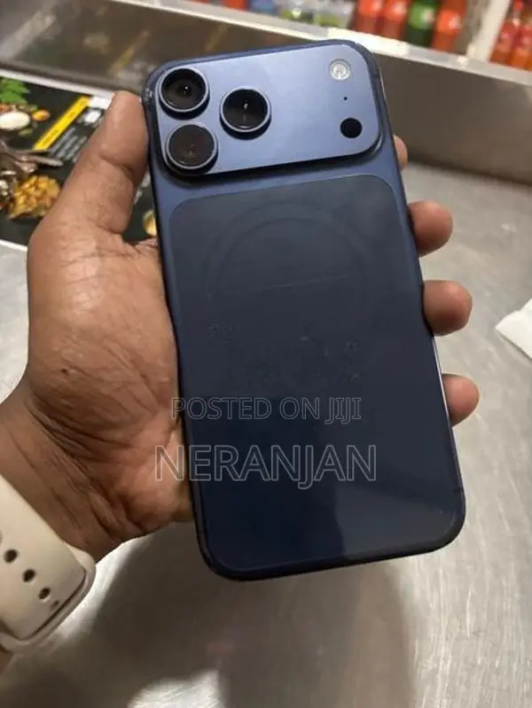 Apple iPhone 17 Pro Max (Used)