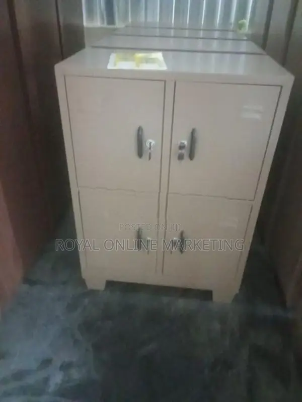 4 Door Steel Locker Set (SC-18)