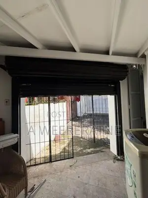 Elcardo Manual Roller Gate