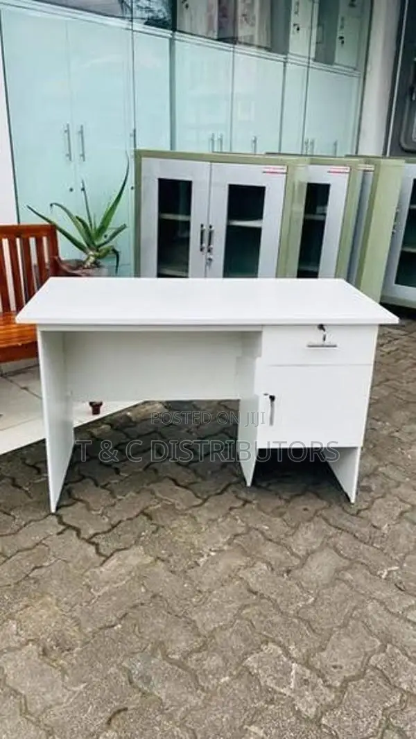 4*2 White Office Table
