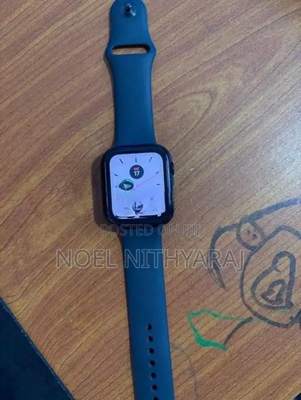 Apple SE (GPS) 2nd Generation