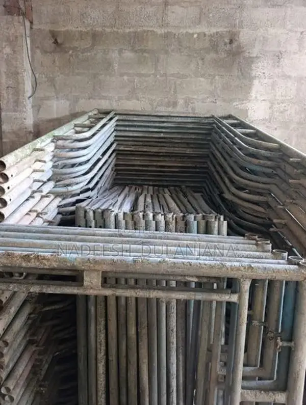 4’ Scaffoldings