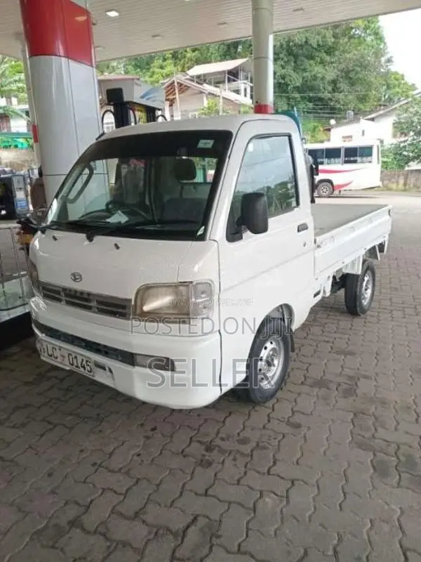 Daihatsu Hijet Twin Cam 2006 Lorry (Used)