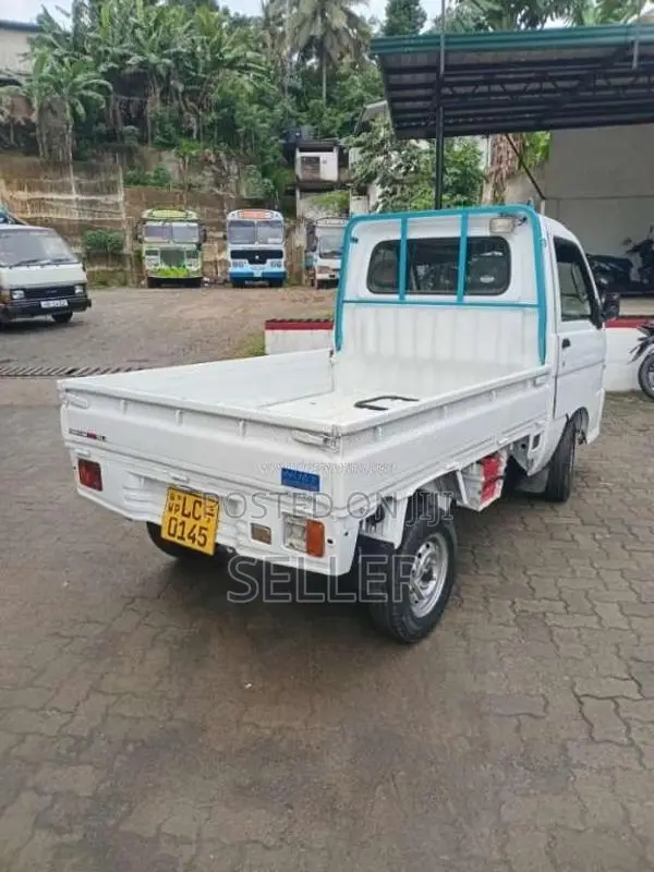 Daihatsu Hijet Twin Cam 2006 Lorry (Used)