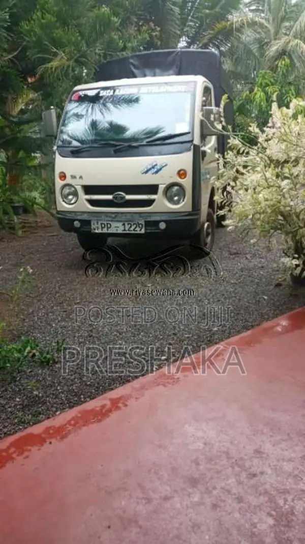 Tata Dimo Batta 2011 Lorry (Used)