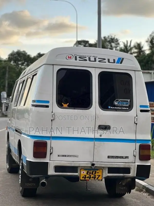 Isuzu ELF 1981 Van (Used)