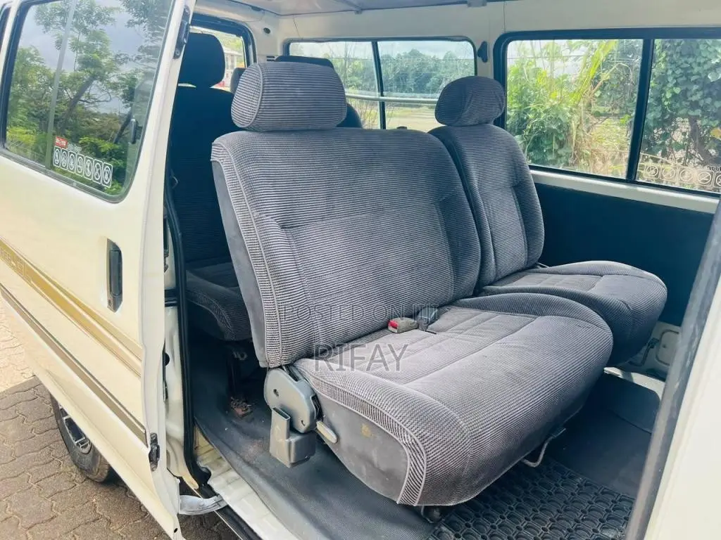 Toyota HIACE 1992 Van (Used)