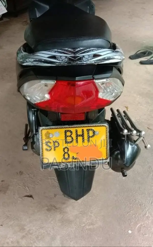 Honda Dio Dx 2019 Motorbike (Used)