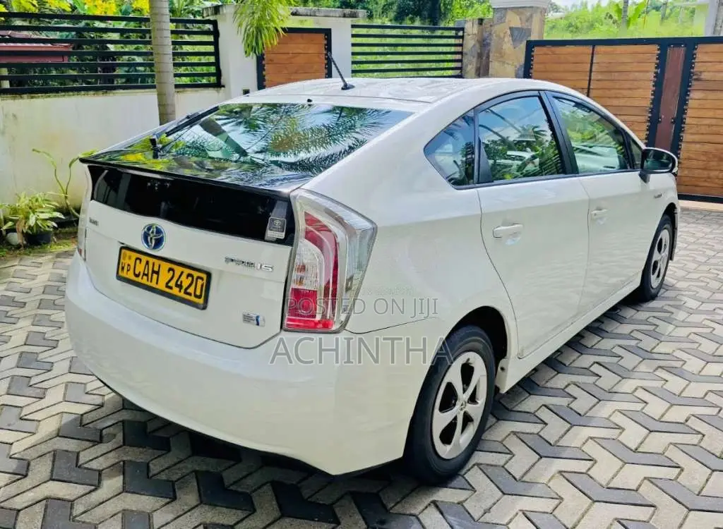 Toyota Prius W30 Limited Edition 2015 Car (Used)