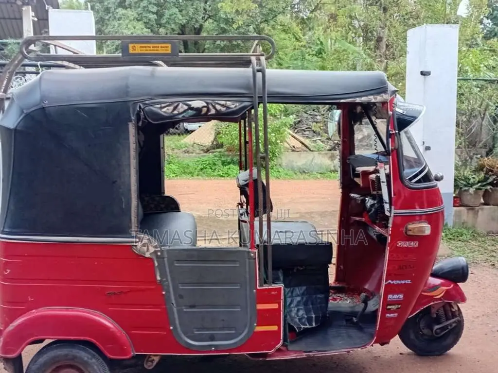 Bajaj 2 Stroke 1999 Three Wheel (Used)