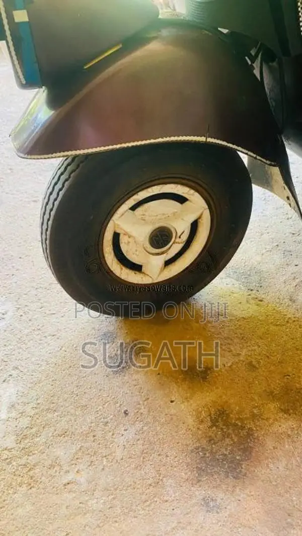 Bajaj RE 1989 Three Wheel (Used)