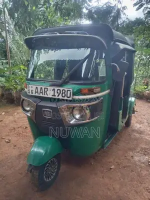 Bajaj 4 Stroke 2015 Three Wheel (Used)