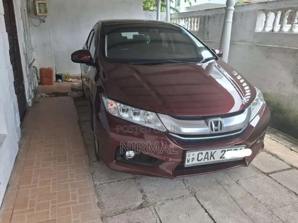 Honda Grace 2015 Car (Used)