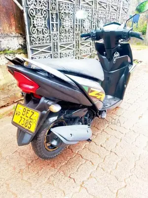 Yamaha ZR 2017 Motorbike (Used)