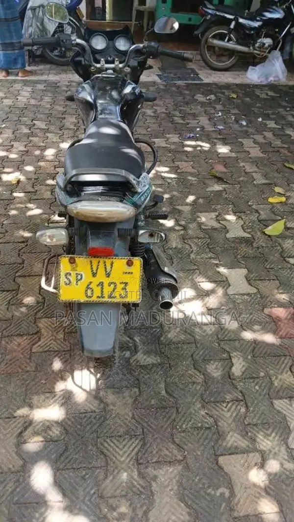 Bajaj Discover 100 2010 Motorbike (Used)