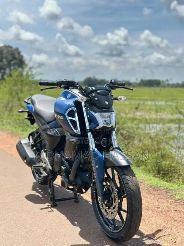 Yamaha FZ V4 2025 Motorbike (Used)