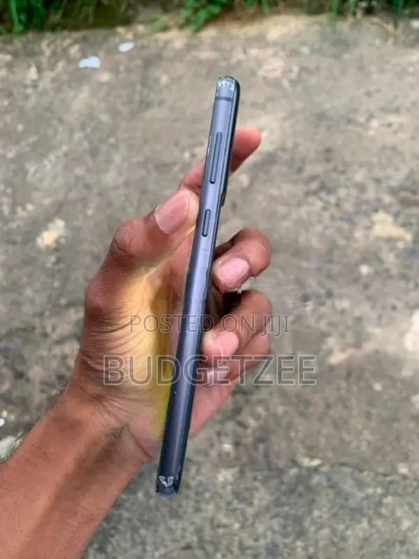 Samsung Galaxy S21 FE (Used)