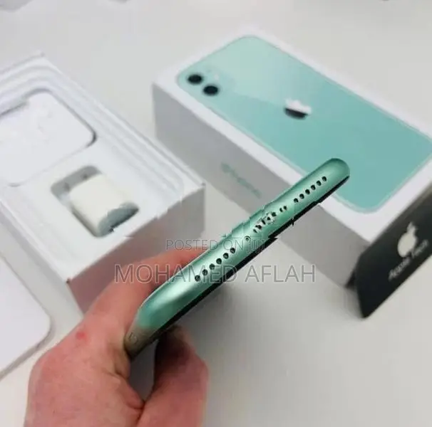 Apple iPhone 11 (Used)