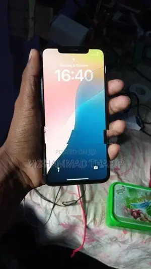 Apple iPhone XS Max (Used)