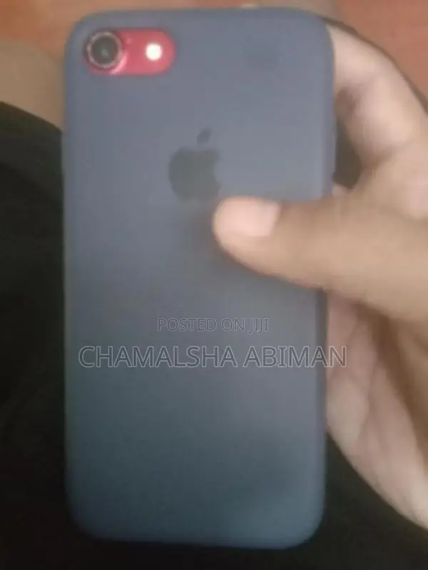 Apple iPhone 7 Red product (Used)