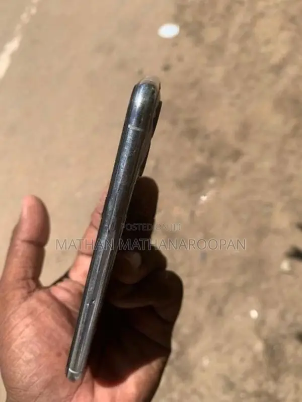 Apple iPhone 11 Pro (Used)