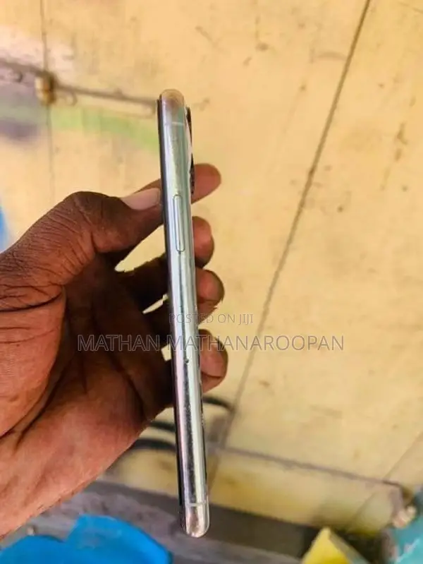 Apple iPhone 11 Pro (Used)