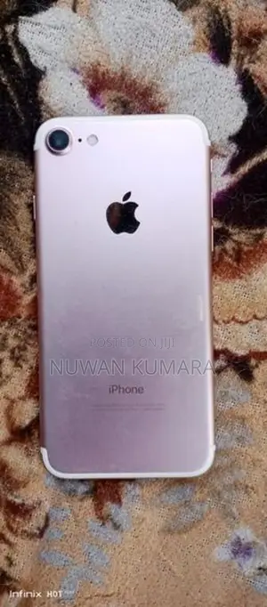 Apple iPhone 7 (Used)