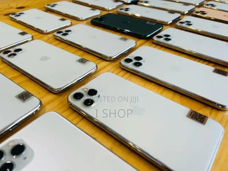 Apple iPhone 15 (Used)
