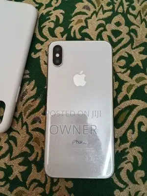 Apple iPhone XS (Used)