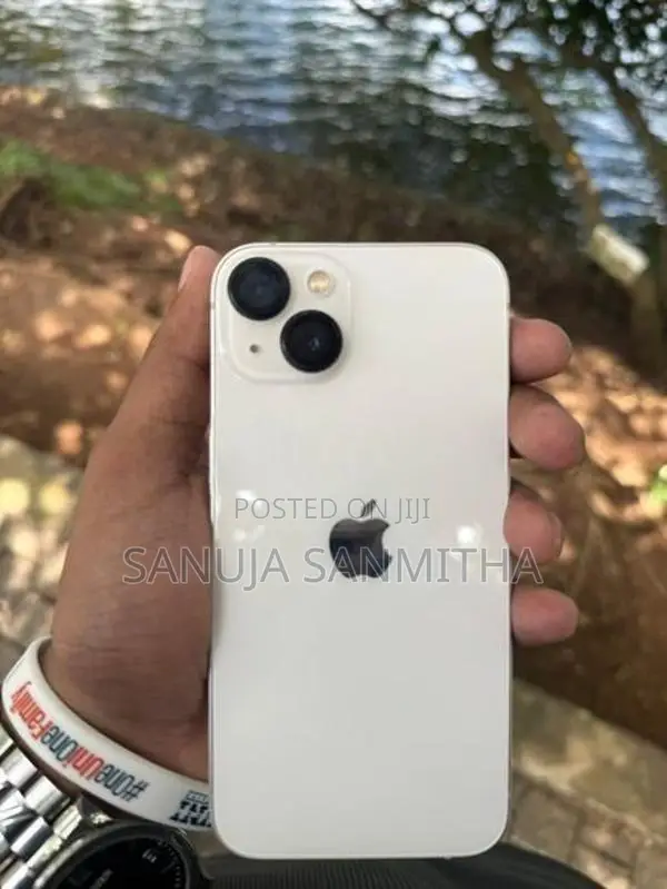 Apple iPhone 13 (Used)