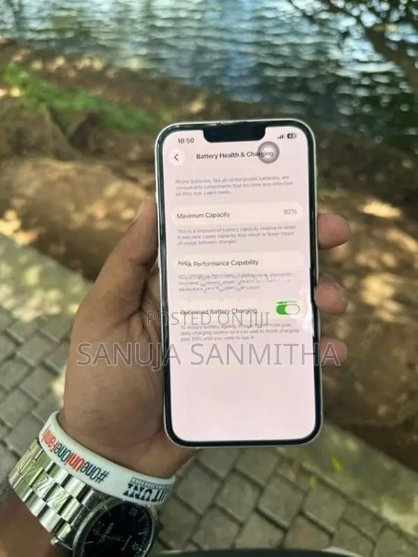 Apple iPhone 13 (Used)