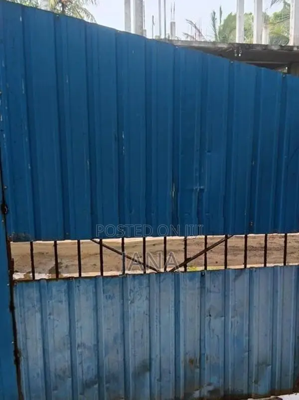 இரும்பு கேற் ( Size 6 5 )