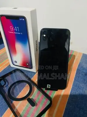 Apple iPhone X (Used)