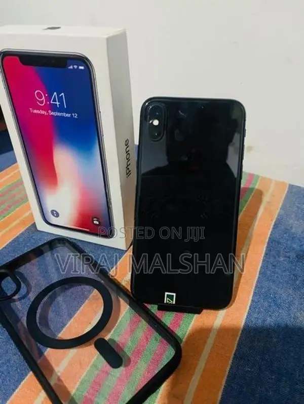 Apple iPhone X (Used)