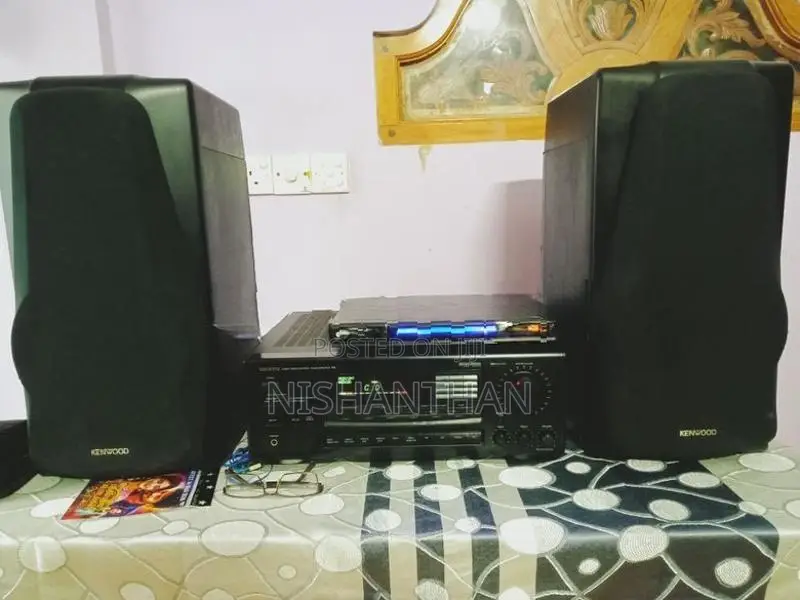 Onkyo Speaker Set