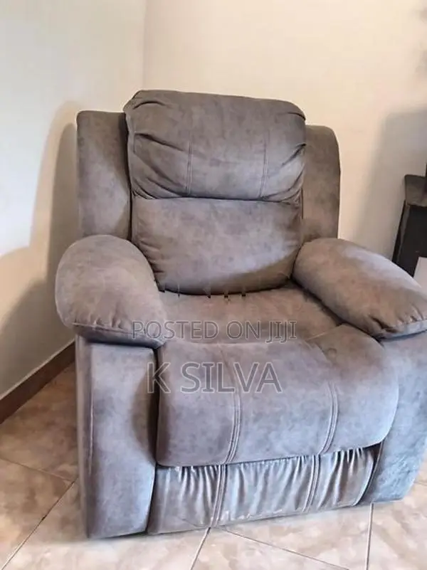 Damro Lismore Single Seater Recliner