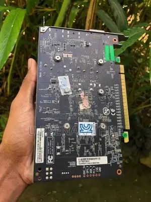 Nvidia GTX 1050 2GB Graphics Card එකක්