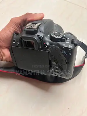 Canon DSLR eos 650 D