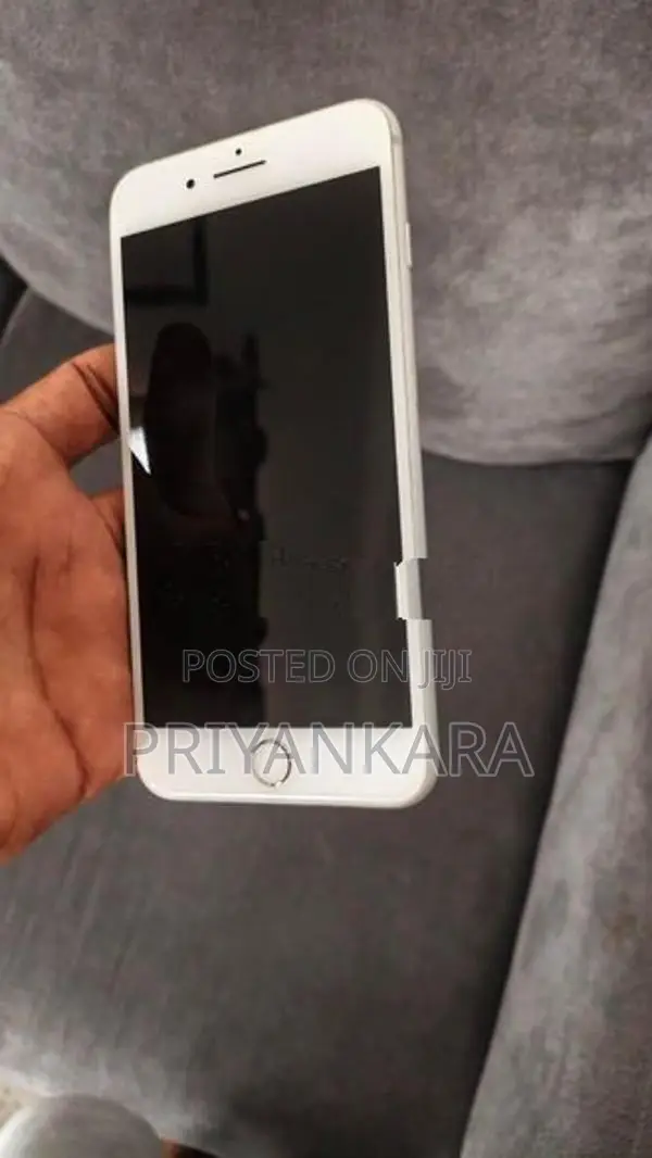 Apple iPhone 8 Plus (Used)